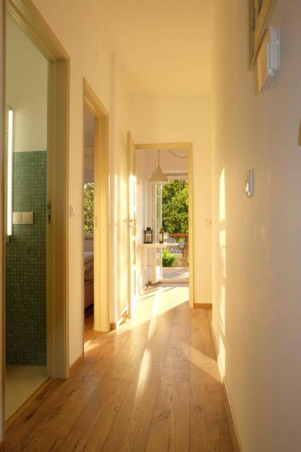 Central 2 Bedroom Apt W/Garden And Pantheon Views Lisbon Bagian luar foto